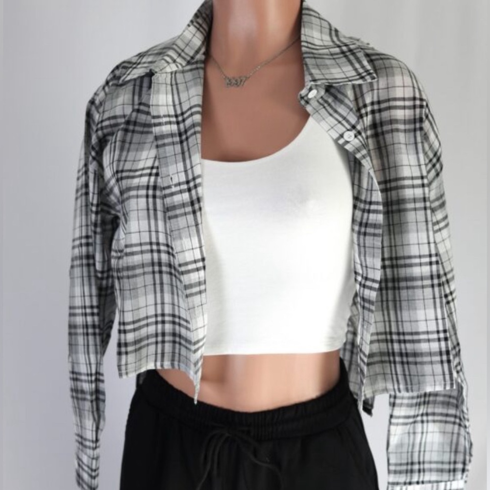 Vestique checkered crop